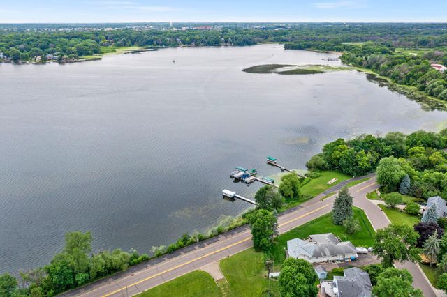 10604 32nd Avenue N, Plymouth, MN 55441