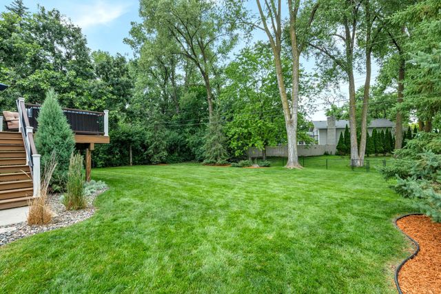 10604 32nd Avenue N, Plymouth, MN 55441