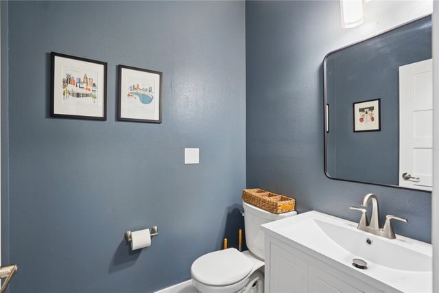 555 NE Bellflower Court, Waukee, IA 50263