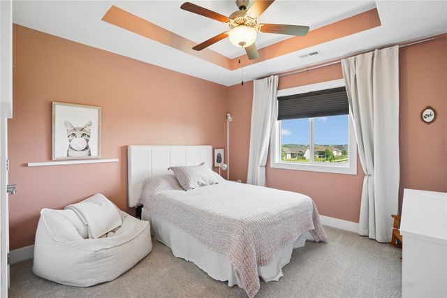 555 NE Bellflower Court, Waukee, IA 50263