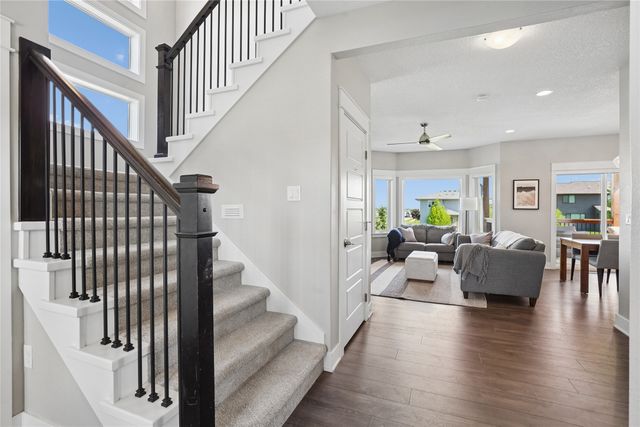555 NE Bellflower Court, Waukee, IA 50263
