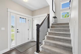 555 NE Bellflower Court, Waukee, IA 50263