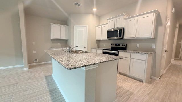 541 MARSH Street, Cleburne, TX 76033