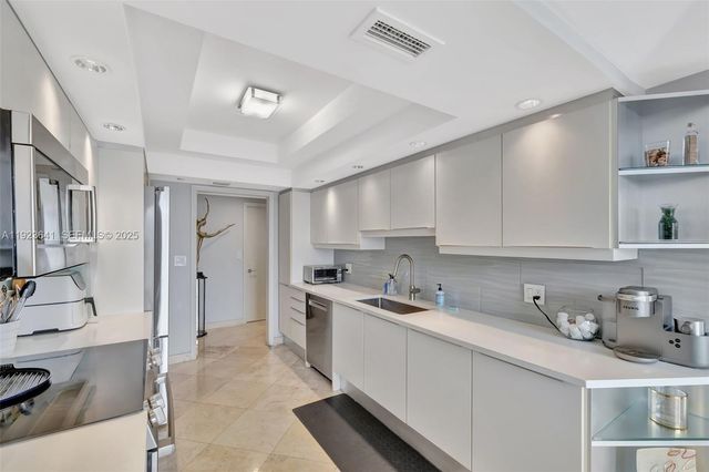 7000 Island Blvd 1701, Aventura, FL 33160