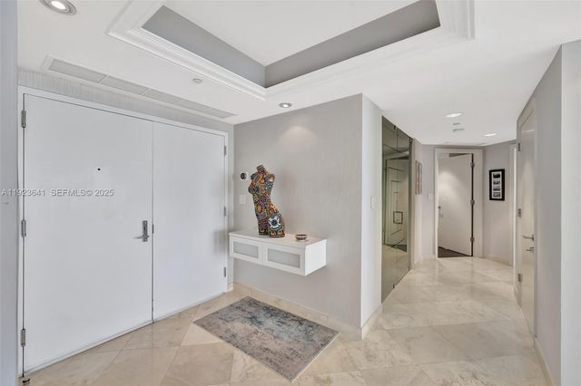 7000 Island Blvd 1701, Aventura, FL 33160