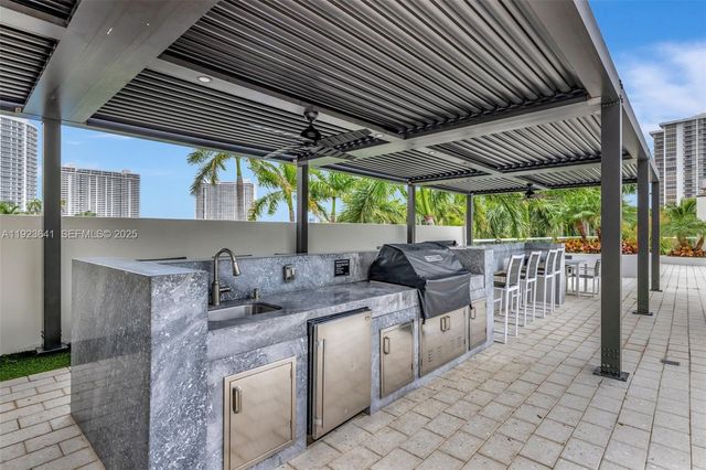 7000 Island Blvd 1701, Aventura, FL 33160