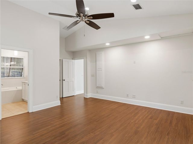 6043 LAKE ERIE ROAD, Groveland, FL 34736