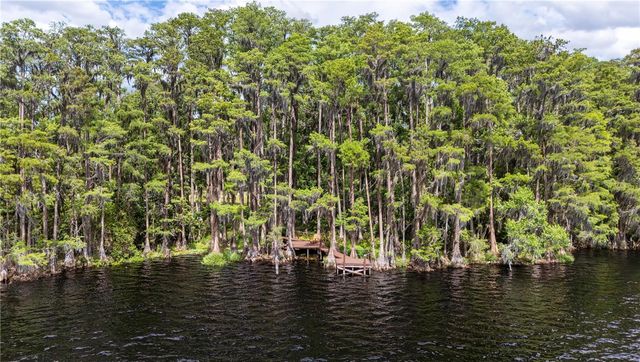 6043 LAKE ERIE ROAD, Groveland, FL 34736