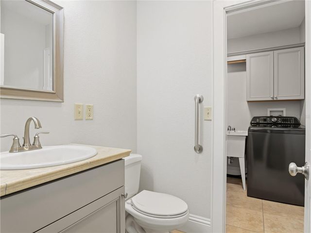 6043 LAKE ERIE ROAD, Groveland, FL 34736