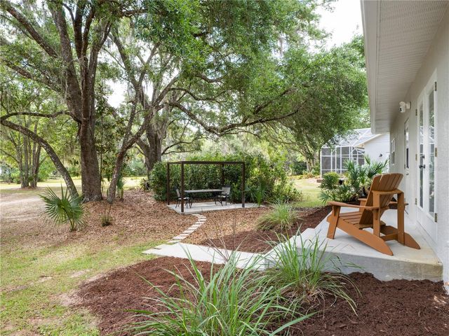 6043 LAKE ERIE ROAD, Groveland, FL 34736