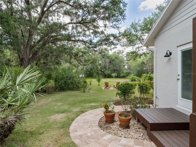 6043 LAKE ERIE ROAD, Groveland, FL 34736