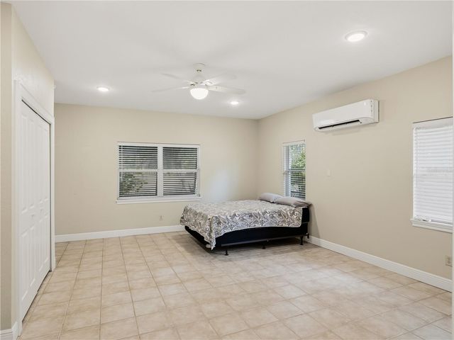 6043 LAKE ERIE ROAD, Groveland, FL 34736