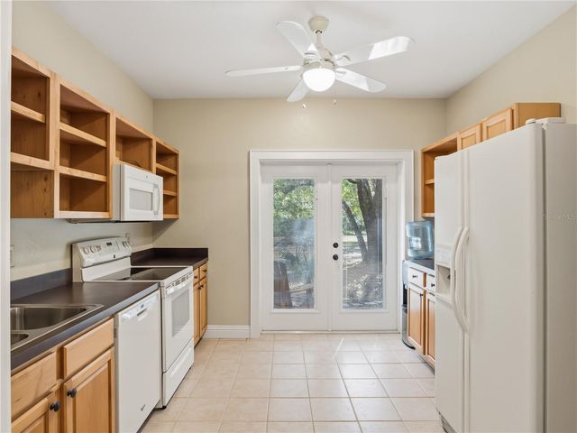 6043 LAKE ERIE ROAD, Groveland, FL 34736