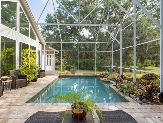 6043 LAKE ERIE ROAD, Groveland, FL 34736