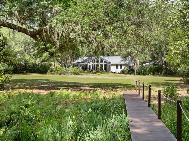 6043 LAKE ERIE ROAD, Groveland, FL 34736