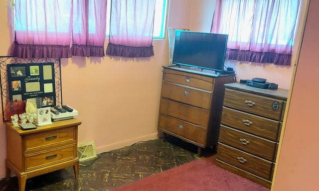 1149 Lafayette Street, Aurora, IL 60505