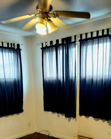 1149 Lafayette Street, Aurora, IL 60505