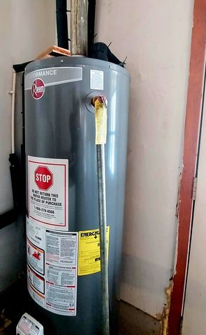 1149 Lafayette Street, Aurora, IL 60505