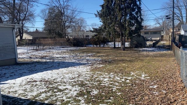 1149 Lafayette Street, Aurora, IL 60505