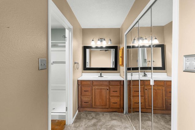 6067 Cottontail Road NE, Rio Rancho, NM 87144