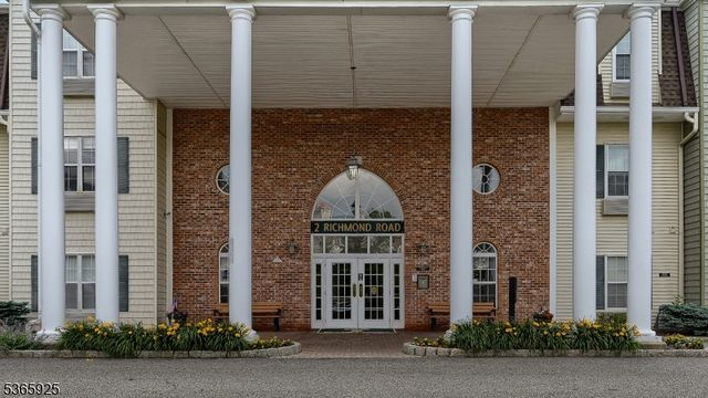 2 Richmond Road Suite306 306, West Milford Twp., NJ 07480