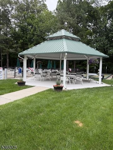2 Richmond Road Suite306 306, West Milford Twp., NJ 07480