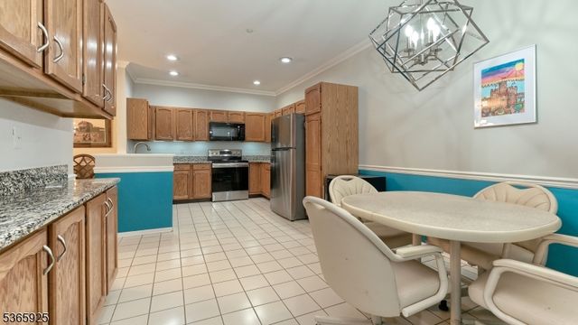 2 Richmond Road Suite306 306, West Milford Twp., NJ 07480