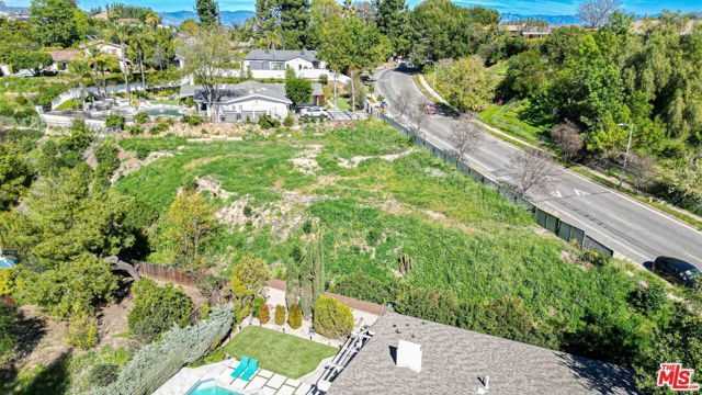 20331 Wells Drive, Woodland Hills (los Angeles), CA 91364