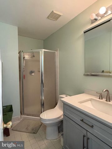 195 LONGFORD RD, West Chester, PA 19380