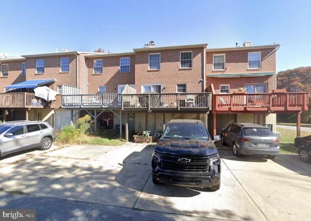 195 LONGFORD RD, West Chester, PA 19380