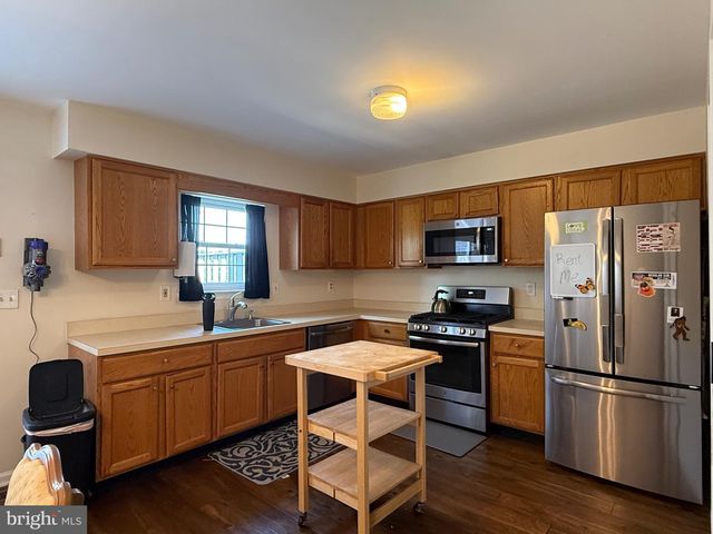 195 LONGFORD RD, West Chester, PA 19380