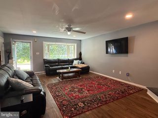 195 LONGFORD RD, West Chester, PA 19380
