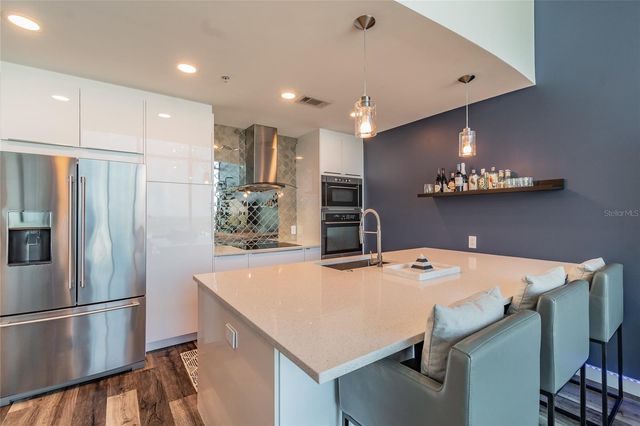 777 N ASHLEY DRIVE 3211, Tampa, FL 33602