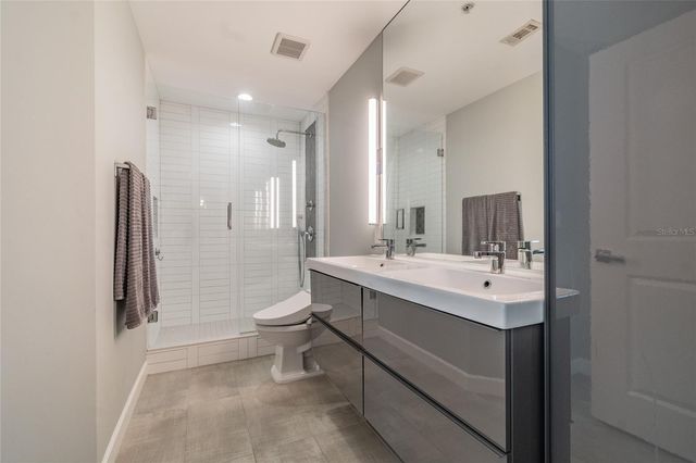 777 N ASHLEY DRIVE 3211, Tampa, FL 33602