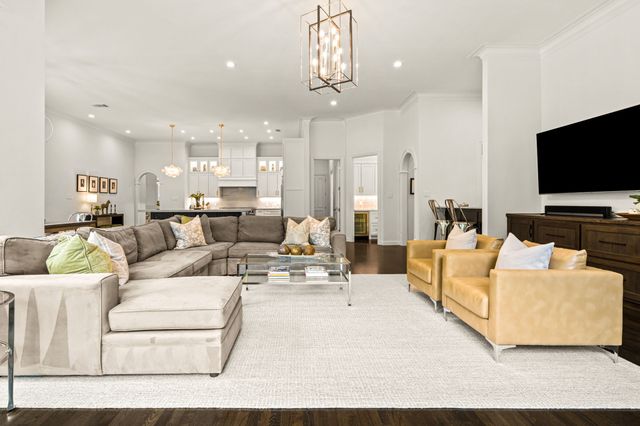 1011 Ashlawn Drive, Southlake, TX 76092