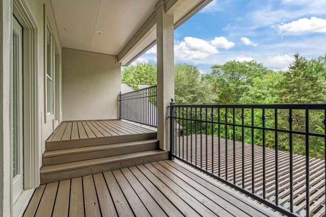 1011 Ashlawn Drive, Southlake, TX 76092