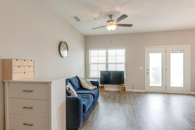 4333 Doral Dr, Murfreesboro, TN 37127