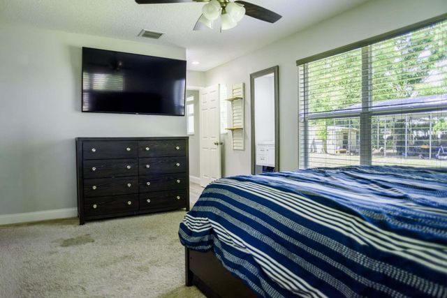 16605 NW 32nd Avenue, Okeechobee, FL 34972