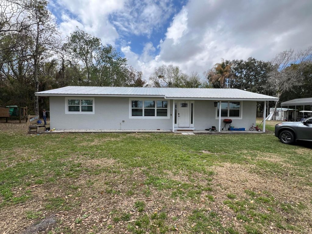 16605 NW 32nd Avenue, Okeechobee, FL 34972