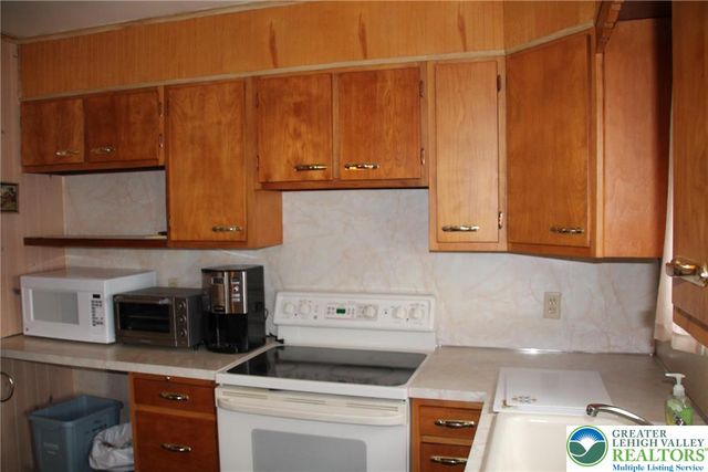 1932 West Highland Street, Allentown City, PA 18104