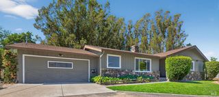 9699 Kelly Ln, Penngrove, CA 94951