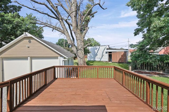 209 N 14th Street, Belleville, IL 62220