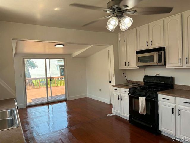 209 N 14th Street, Belleville, IL 62220