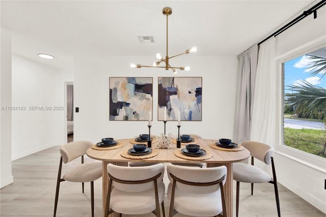 51 NE 56th Ct, Oakland Park, FL 33334