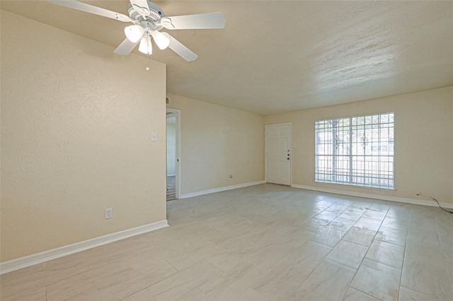 6305 Westward Street 176, Houston, TX 77081