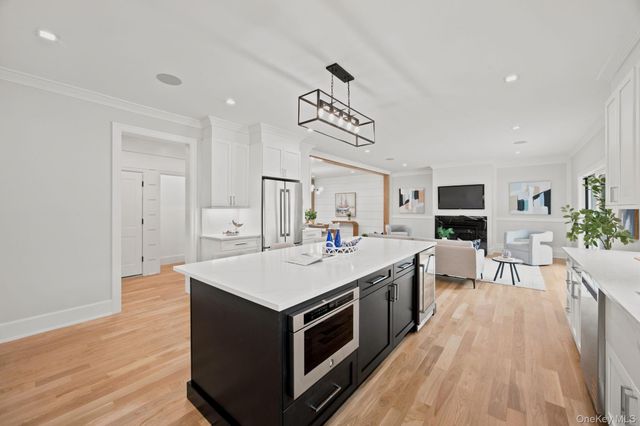 404 Langley Avenue, West Hempstead, NY 11552