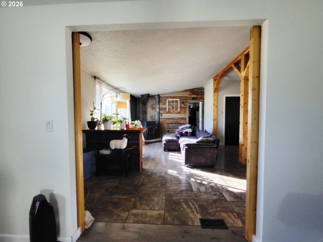 80071 COUNTRYSIDE Rd, Joseph, OR 97846