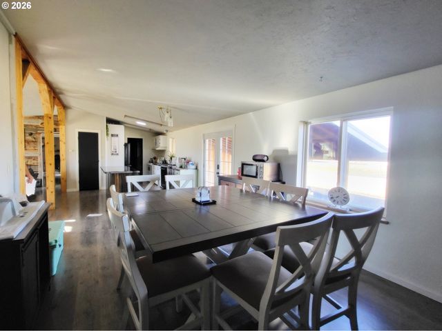 80071 COUNTRYSIDE Rd, Joseph, OR 97846