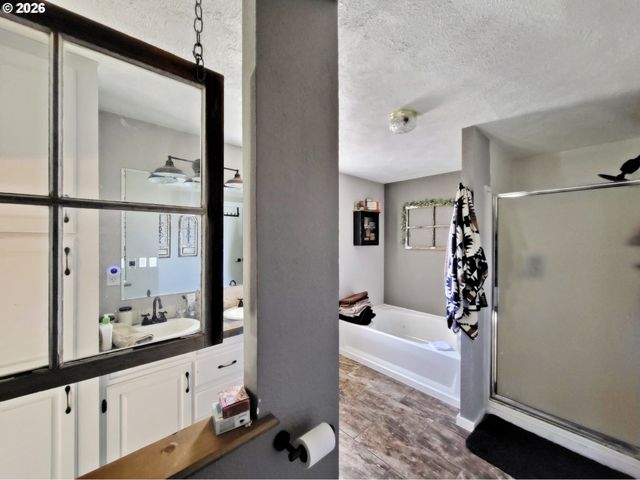 80071 COUNTRYSIDE Rd, Joseph, OR 97846