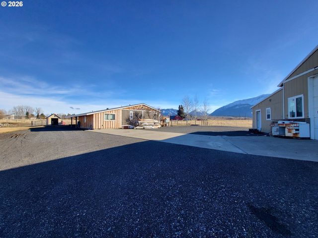 80071 COUNTRYSIDE Rd, Joseph, OR 97846